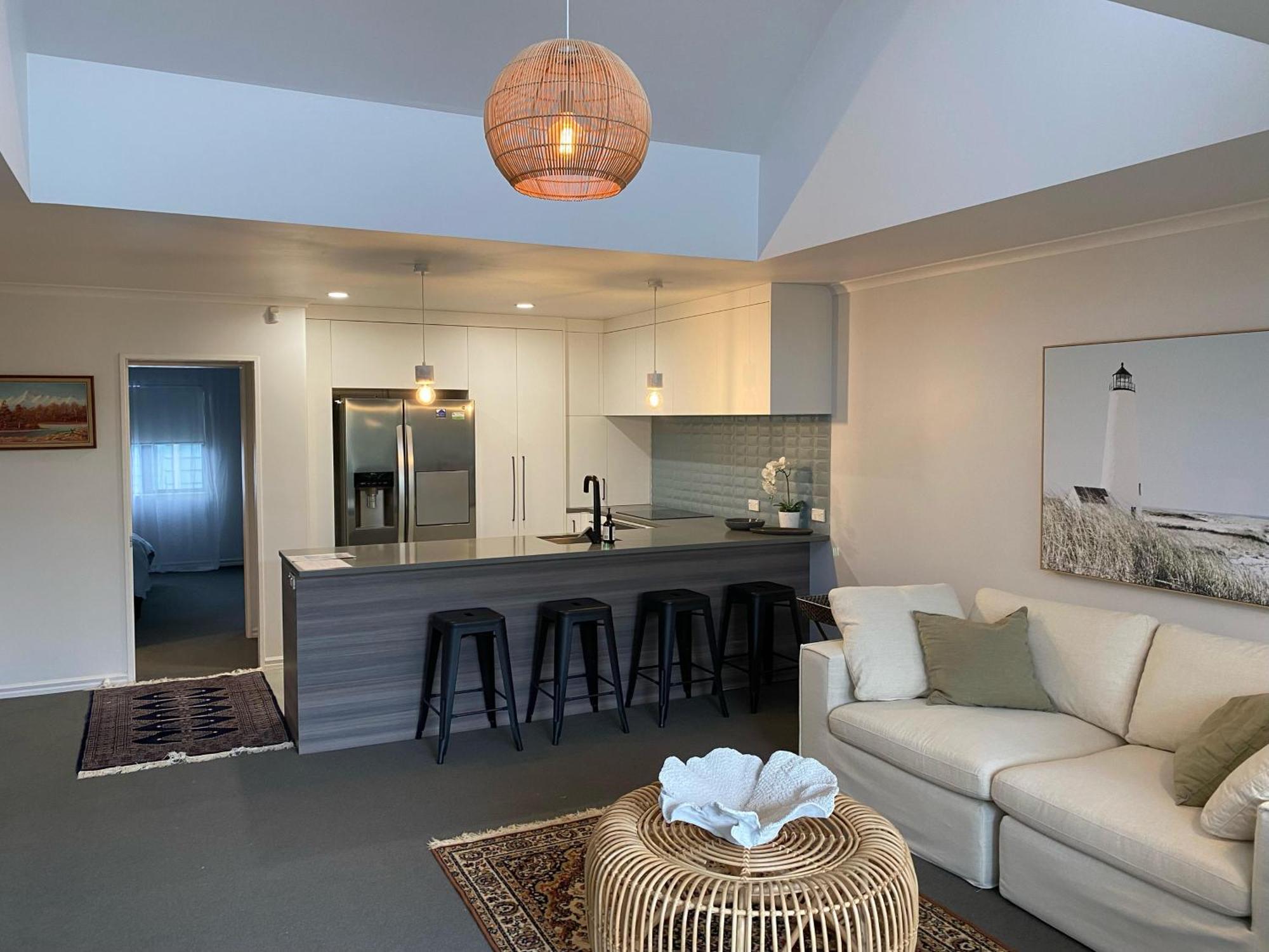 Sea Breeze 3 Bedroom Apartment Маунт-Маунгани Экстерьер фото